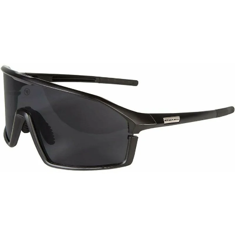 Endura Dorado II Photochromic Cycling Sunglasses - Black