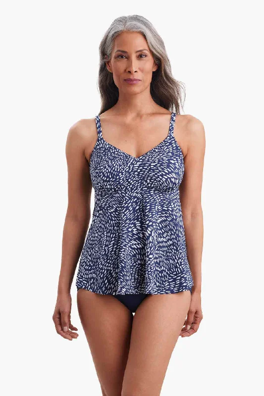 Smooth Moves V-Neck Tankini Top